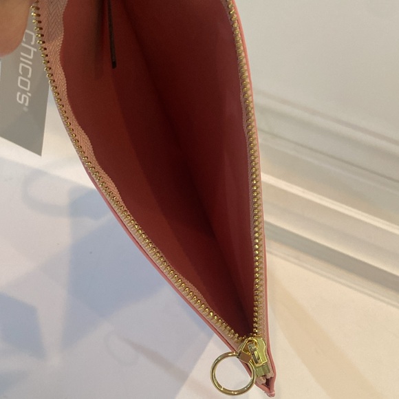 Chico’s Printed Zip Pouch w pink floral design & wristlet strap, LBBC Pouch NWT - Picture 7 of 12